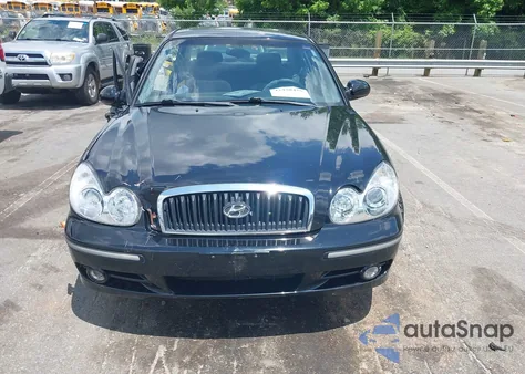 2004 Hyundai Sonata Gls/Lx from USA, damaged, VIN KMHWF35H54A081162